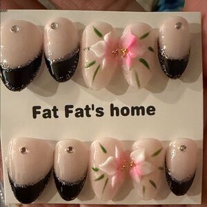 Black and Pink Floral Nail Set